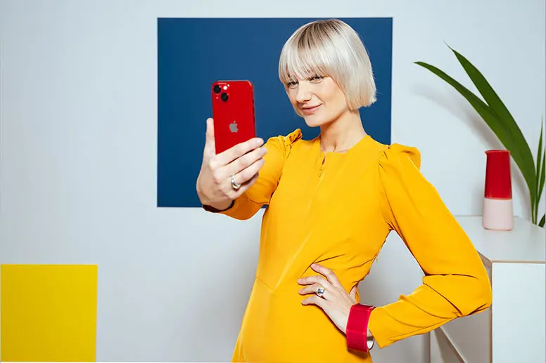 Gekleurde achtergronden verlevendigen uwselfie.